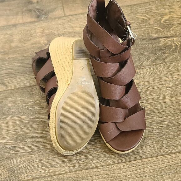 DOLCE VITA WEDGE SHOES - Picture 6 of 6